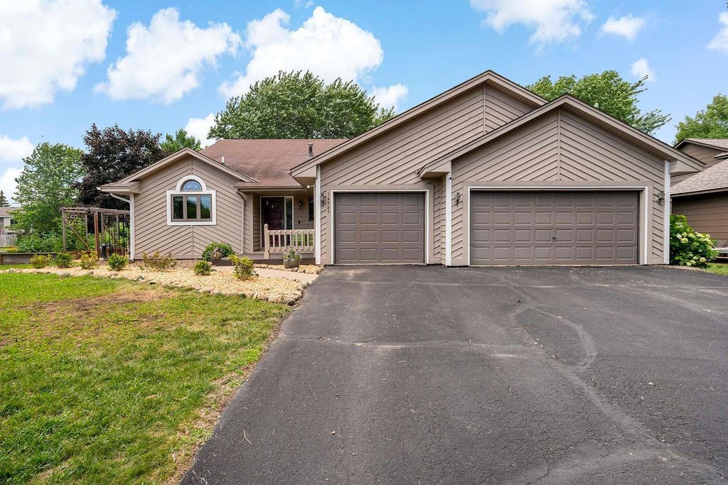 14945 Crandall Avenue W, Rosemount, MN 55068
