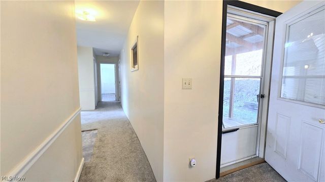 30 Commerce Street, New Cumberland, WV 26047