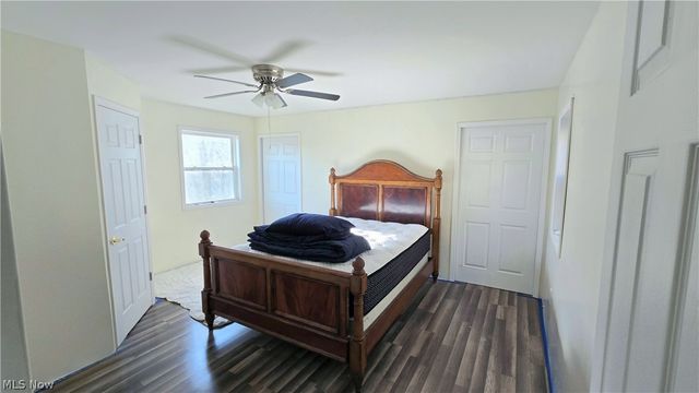 30 Commerce Street, New Cumberland, WV 26047