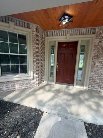 827 Chatsworth Drive, Grove, OK 74344