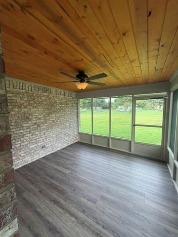 827 Chatsworth Drive, Grove, OK 74344