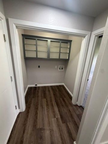 827 Chatsworth Drive, Grove, OK 74344