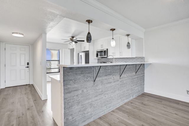 1631 Riverview Road 507, Deerfield Beach, FL 33441