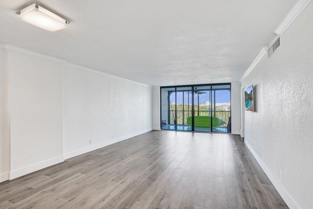 1631 Riverview Road 507, Deerfield Beach, FL 33441