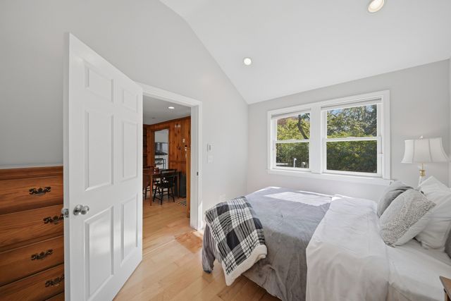34 Andover St, Wilmington, MA 01887