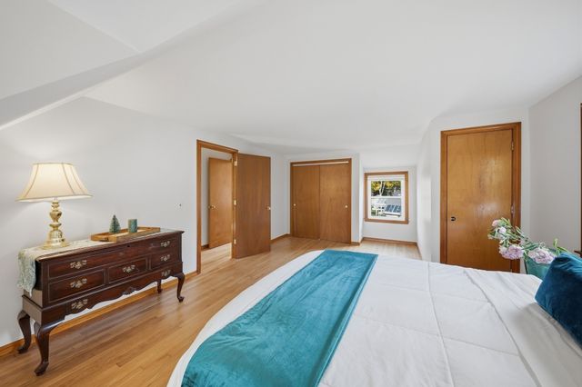 34 Andover St, Wilmington, MA 01887