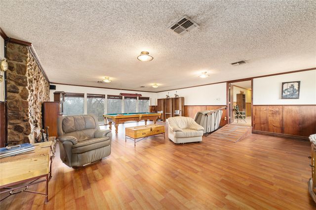 1302 Us-283, Coleman, TX 76834