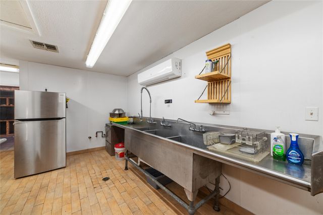 1302 Us-283, Coleman, TX 76834