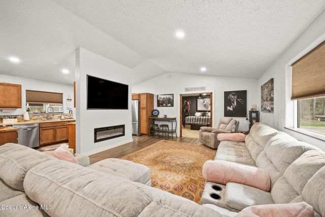 7777 Kelso Lake RD, Priest River, ID 83856