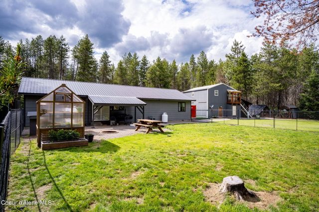 7777 Kelso Lake RD, Priest River, ID 83856