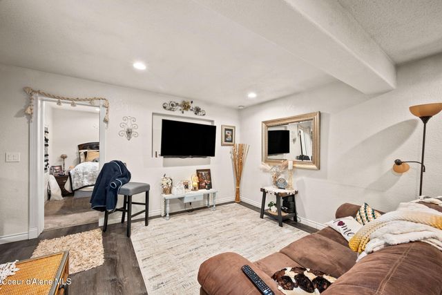 7777 Kelso Lake RD, Priest River, ID 83856