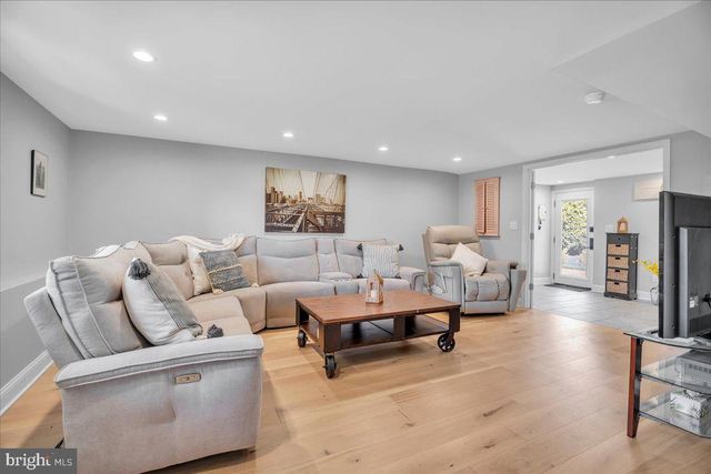 308 DEVON RD, Cinnaminson, NJ 08077