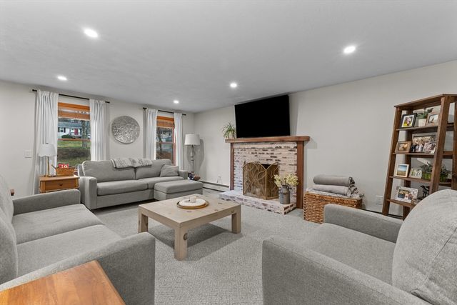 187 Center Depot, Charlton, MA 01507