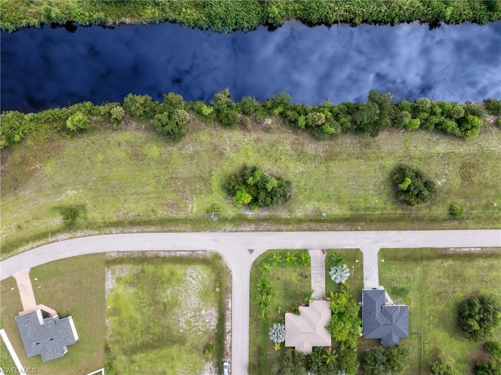 Image 10 of property listing at 3700 NW 45th ST, Cape Coral, FL 33993