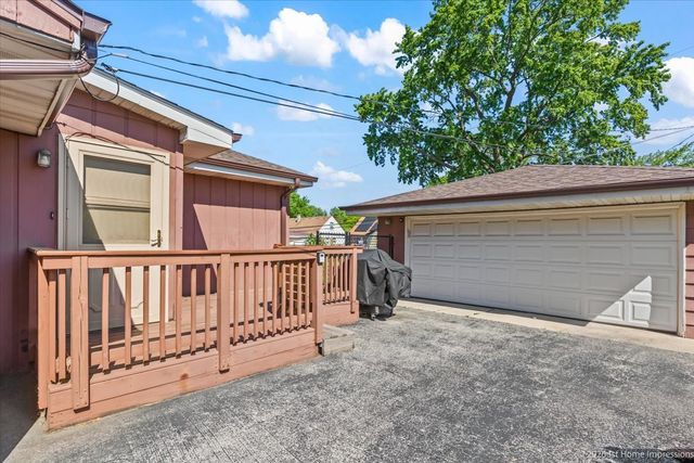6328 W 85th Street, Burbank, IL 60459