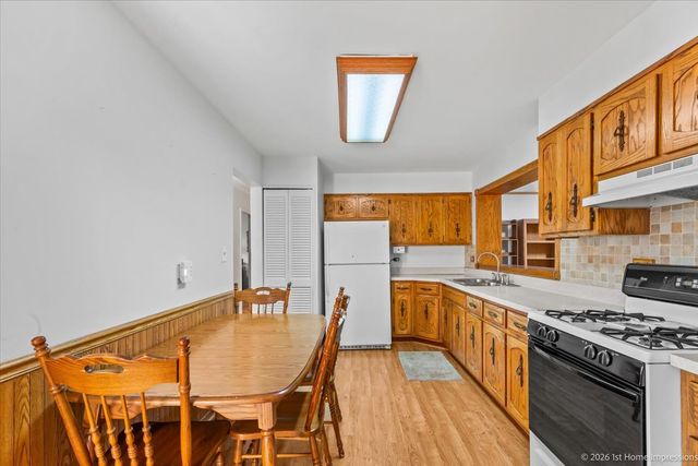 6328 W 85th Street, Burbank, IL 60459