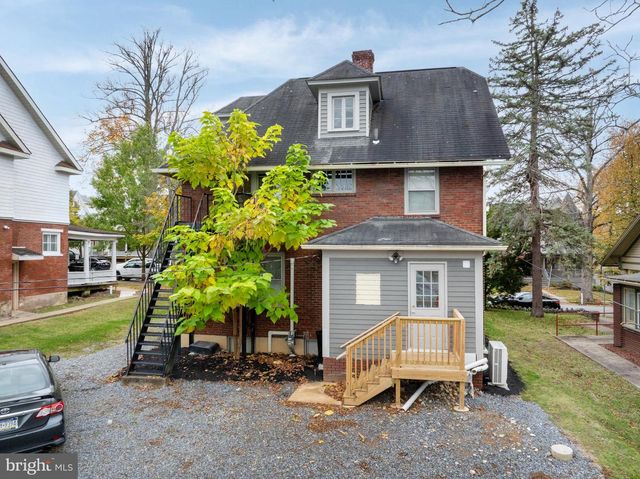 305 S BURROWES ST, State College, PA 16801