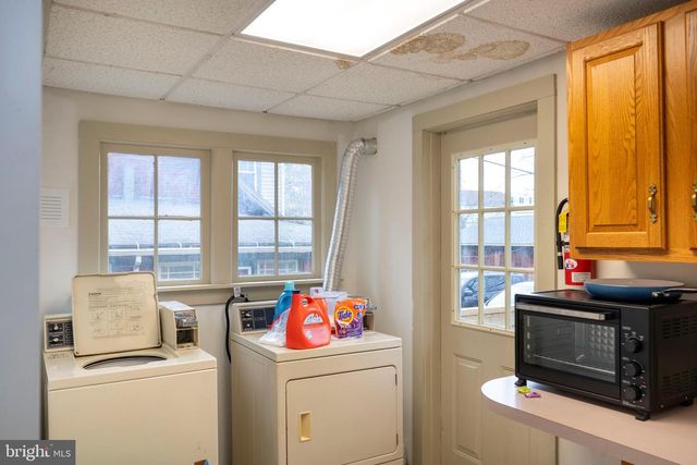 305 S BURROWES ST, State College, PA 16801