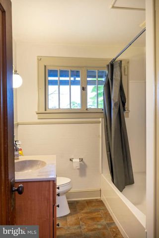 305 S BURROWES ST, State College, PA 16801