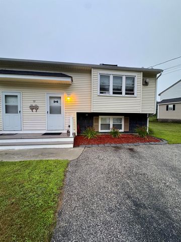 72 Derryfield Road R, Derry, NH 03038