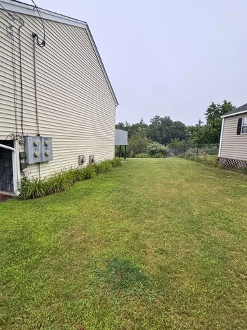 72 Derryfield Road R, Derry, NH 03038
