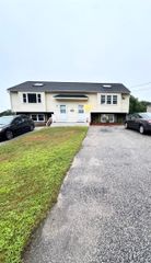 72 Derryfield Road R, Derry, NH 03038