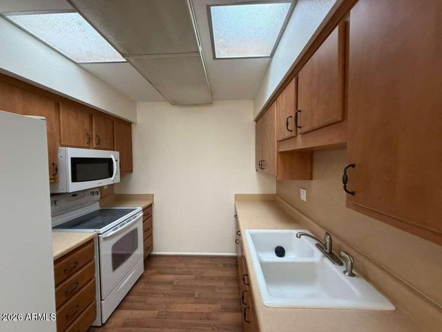 13066 N 100TH Avenue, Sun City, AZ 85351