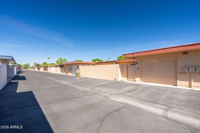 13066 N 100TH Avenue, Sun City, AZ 85351