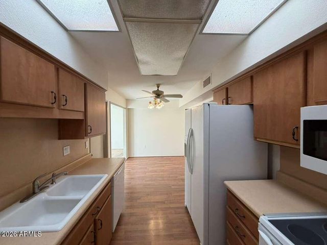 13066 N 100TH Avenue, Sun City, AZ 85351