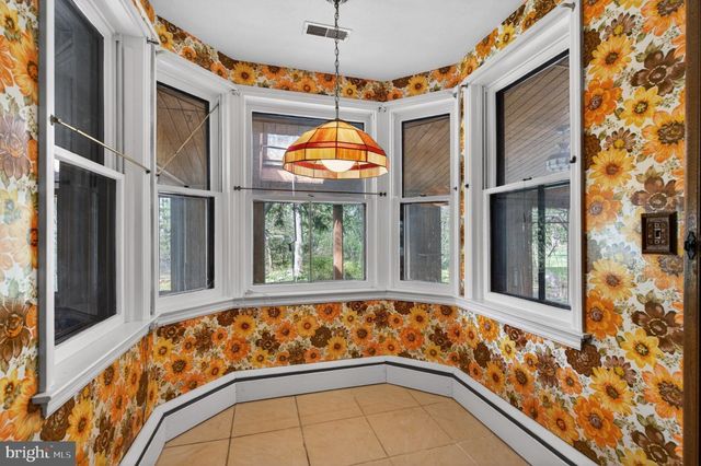 10 PENNSYLVANIA AVE, Fairless Hills, PA 19030