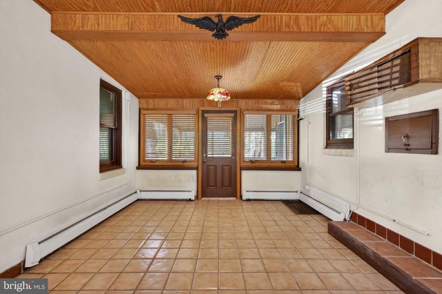 10 PENNSYLVANIA AVE, Fairless Hills, PA 19030