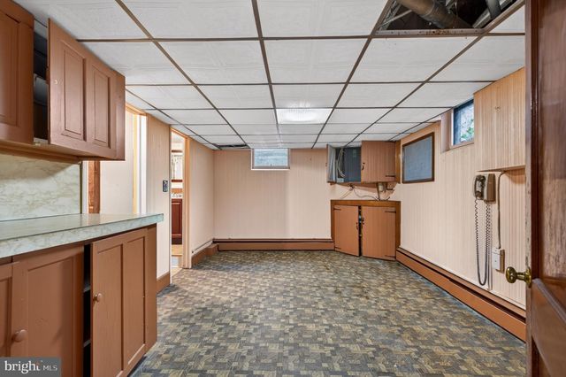 10 PENNSYLVANIA AVE, Fairless Hills, PA 19030