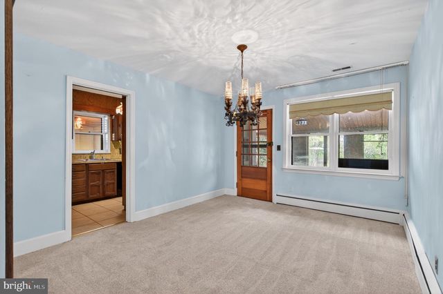 10 PENNSYLVANIA AVE, Fairless Hills, PA 19030