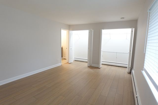 1206 E FAIRVIEW Street 102, Arlington Heights, IL 60005