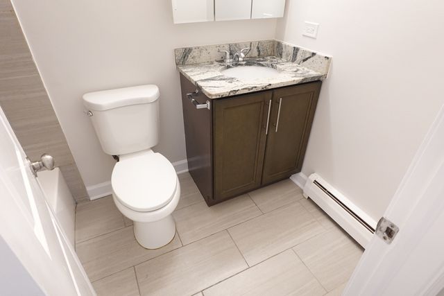 1206 E FAIRVIEW Street 102, Arlington Heights, IL 60005