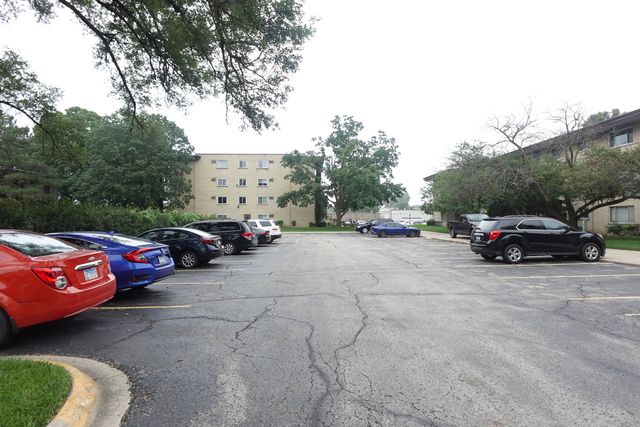 1206 E FAIRVIEW Street 102, Arlington Heights, IL 60005