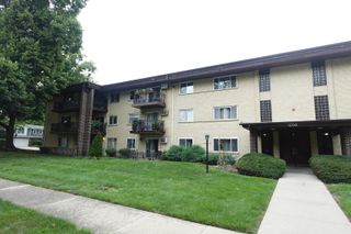 1206 E FAIRVIEW Street 102, Arlington Heights, IL 60005