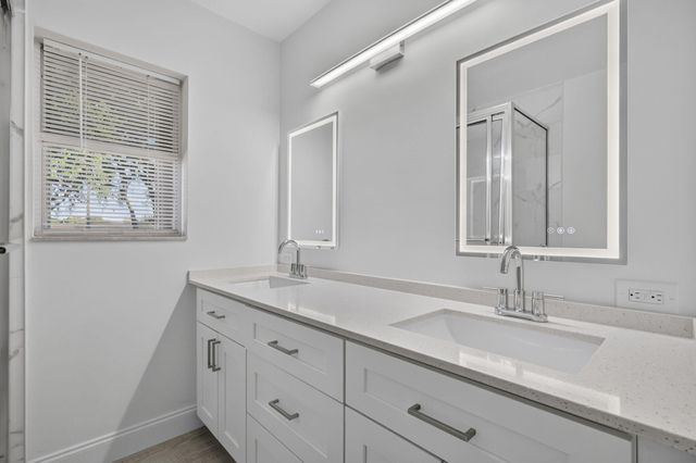 11 AMHERST Court D, Royal Palm Beach, FL 33411