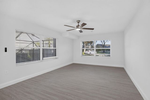 11 AMHERST Court D, Royal Palm Beach, FL 33411