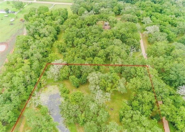 202 Jones Road, Angleton, TX 77515