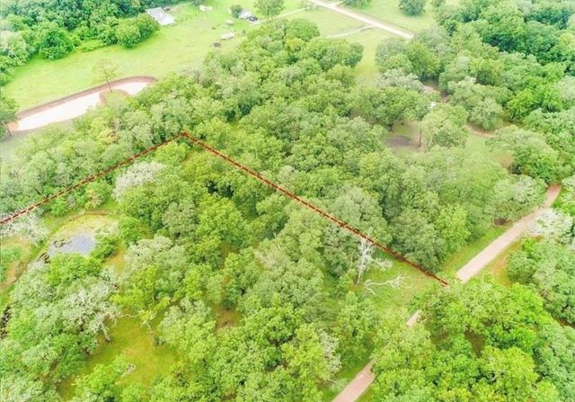 202 Jones Road, Angleton, TX 77515