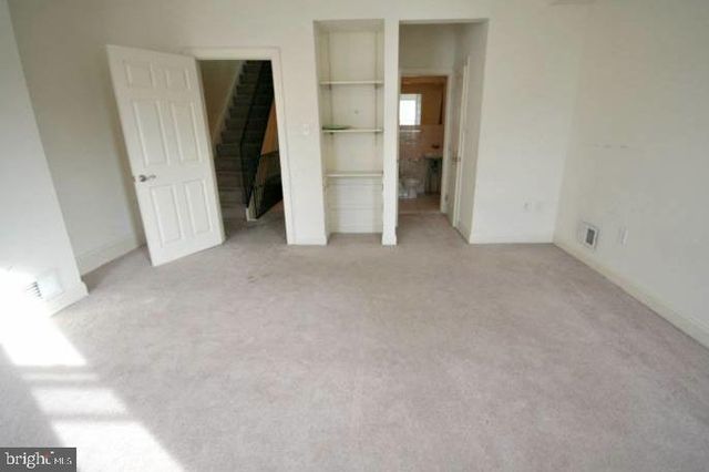 219 HERMITAGE ST, Philadelphia, PA 19127