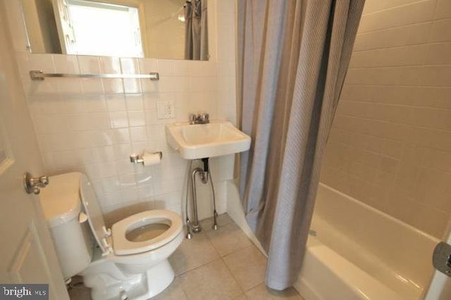 219 HERMITAGE ST, Philadelphia, PA 19127