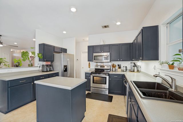682 LYNX MTN, San Antonio, TX 78251