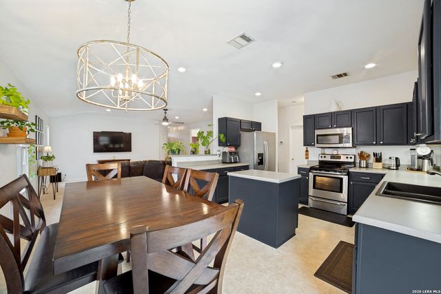 682 LYNX MTN, San Antonio, TX 78251