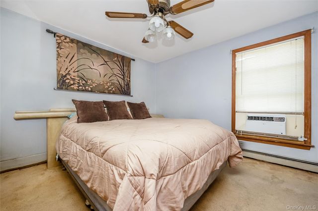 320 S Fulton Avenue, Lindenhurst, NY 11757