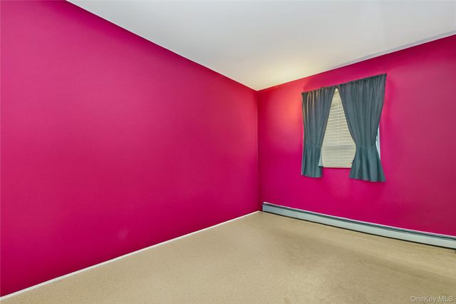 320 S Fulton Avenue, Lindenhurst, NY 11757