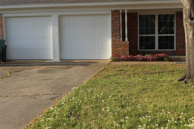 1807 W Scott Street, Sherman, TX 75092