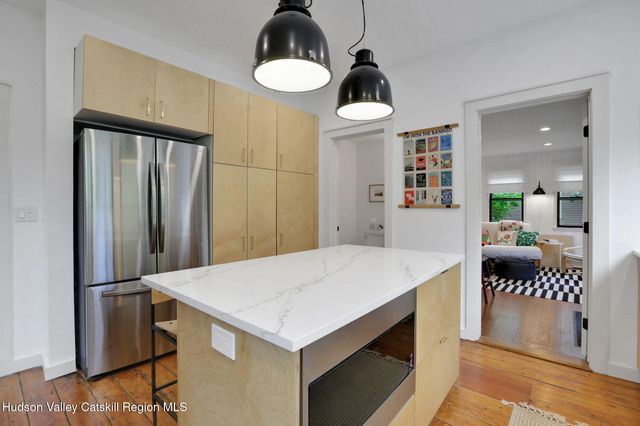 1015 Creek Locks Road, Rosendale, NY 12472