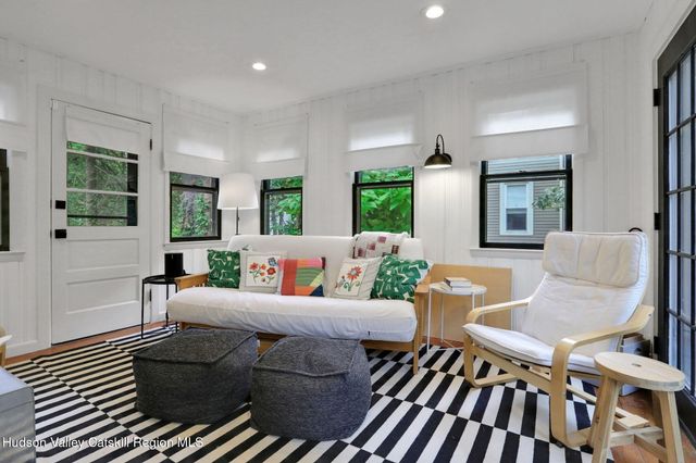 1015 Creek Locks Road, Rosendale, NY 12472